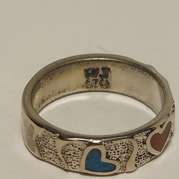 Vintage Silver Ring Crushed Turquoise & Coral Hearts Ring Size 7 Signed - Picture 10 of 11